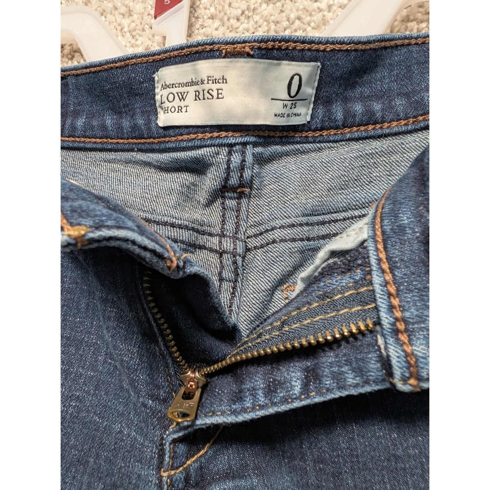 Abercrombie & Fitch Jean Short Shorts Womens Size 0 Stretch Dark Wash Shortie - Picture 2 of 3